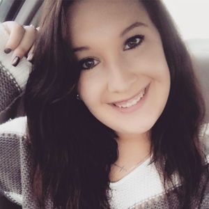 Meet your Posher, Kayla